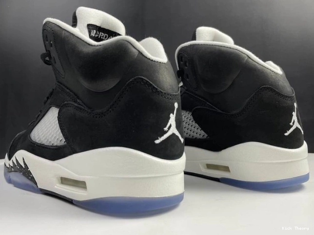 Kicktheory CT4838-011 JORDAN OREO 5 AIR 0815